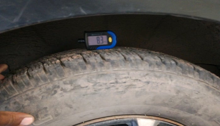 2013 Mahindra Xylo E8 ABS BS-III, Diesel, Manual, 1,35,504 km, tyre