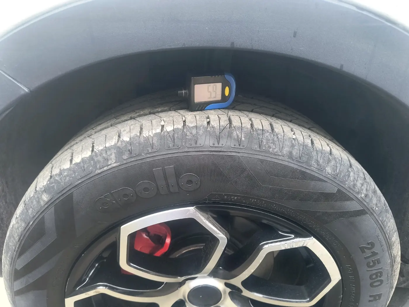 2021 Tata NEXON XE PETROL, CNG, Manual, 1,10,356 km, tyre