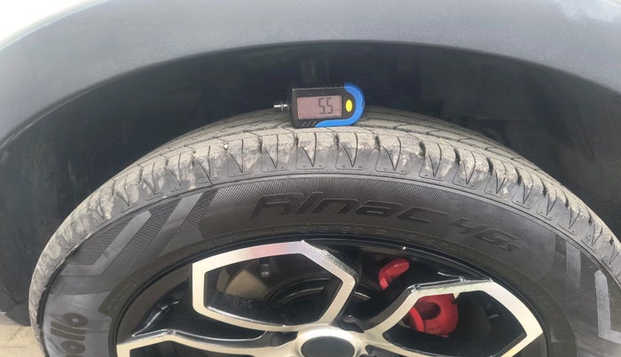 2021 Tata NEXON XE PETROL, CNG, Manual, 1,10,356 km, tyre