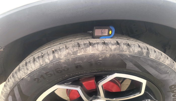 2021 Tata NEXON XE PETROL, CNG, Manual, 1,10,356 km, tyre