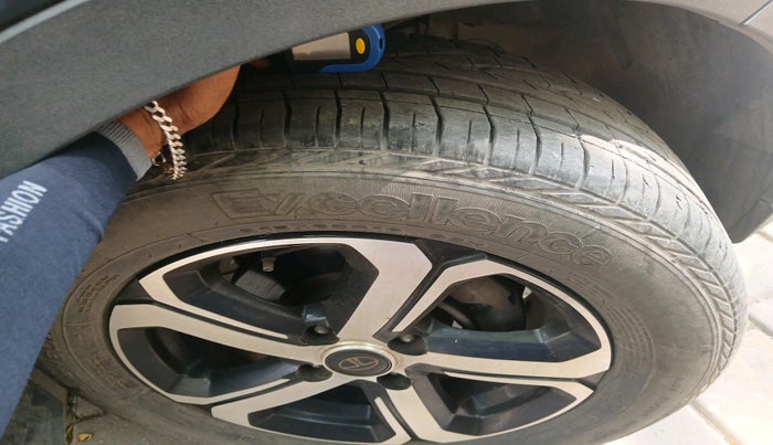 2021 Tata NEXON XZA PLUS PETROL, Petrol, Automatic, 24,103 km, tyre