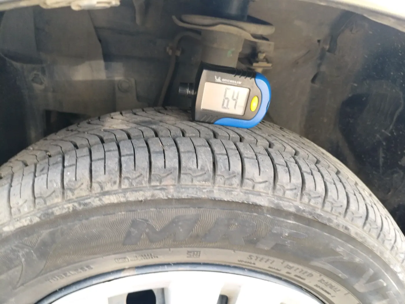 2018 Datsun Go Plus T, Petrol, Manual, 23,123 km, tyre