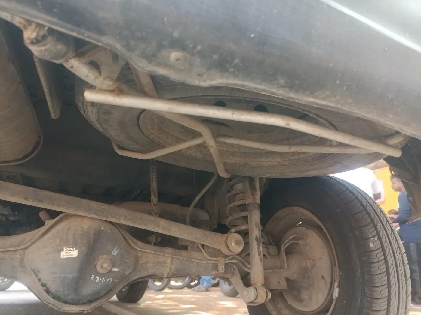2017 Maruti Eeco 5 STR WITH A/C+HTR, Petrol, Manual, 33,808 km, tyre