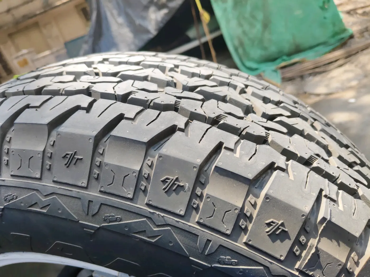 2024 Mahindra Thar LX D HT 2WD MT, Diesel, Manual, 65,085 km, tyre