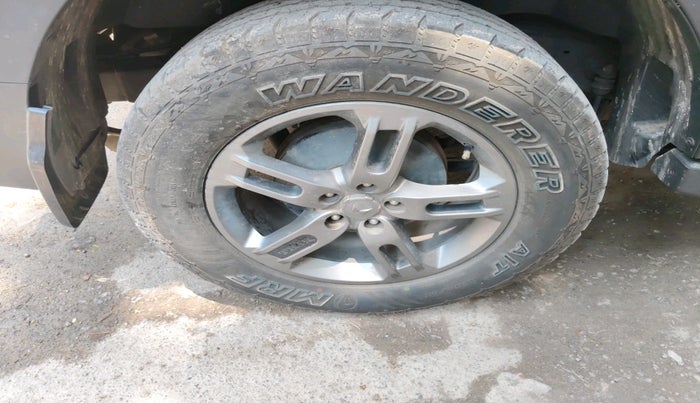 2024 Mahindra Thar LX D HT 2WD MT, Diesel, Manual, 65,085 km, tyre