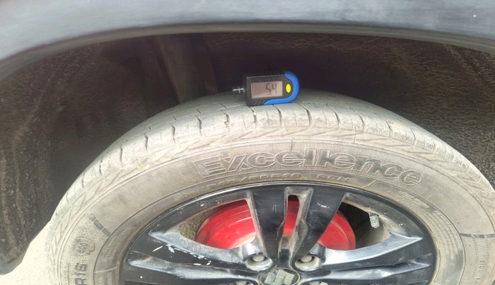 2019 Maruti Vitara Brezza ZDI PLUS, Diesel, Manual, 57,727 km, tyre