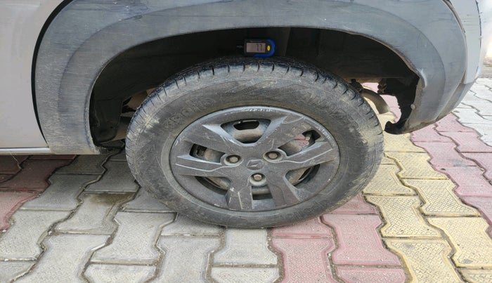 2016 Renault Kwid RXT 1.0, Petrol, Manual, 88,689 km, tyre