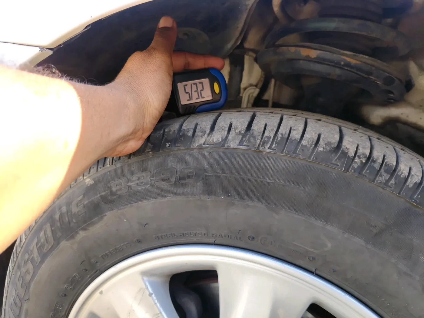 2004 Toyota Camry V4 AT, Petrol, Automatic, 75,154 km, tyre