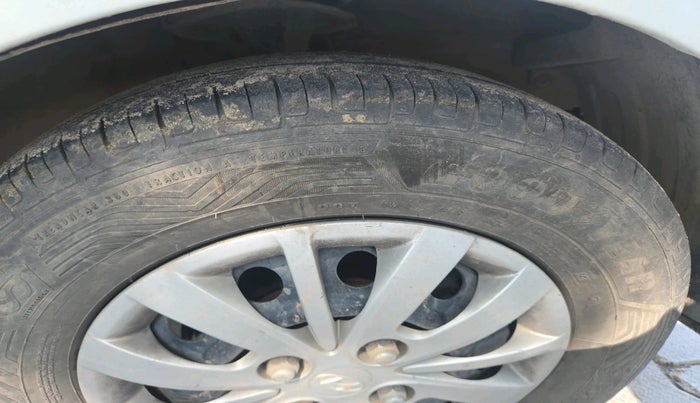 2013 Hyundai i10 MAGNA 1.1, Petrol, Manual, 65,348 km, tyre