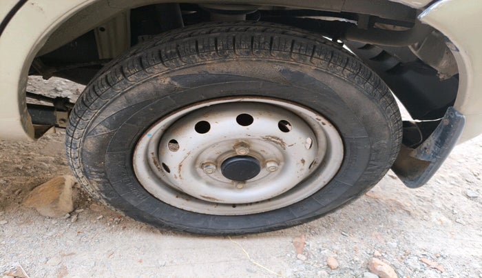 2011 Maruti Alto LXI, Petrol, Manual, 54,838 km, tyre