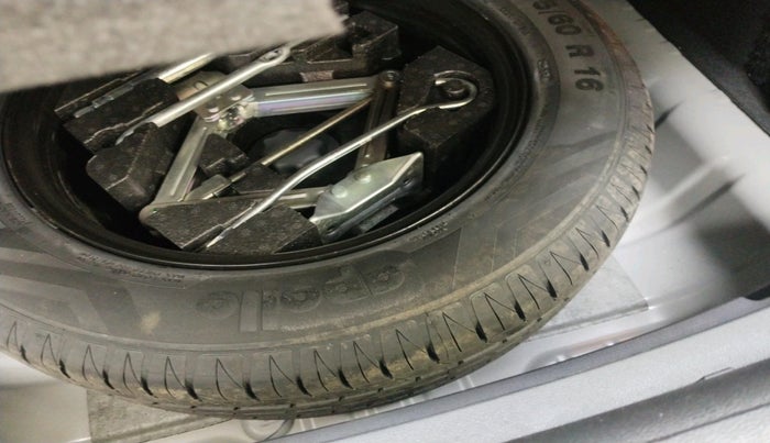 2022 MG ASTOR SHARP 1.5 CVT, Petrol, Automatic, 13,741 km, tyre