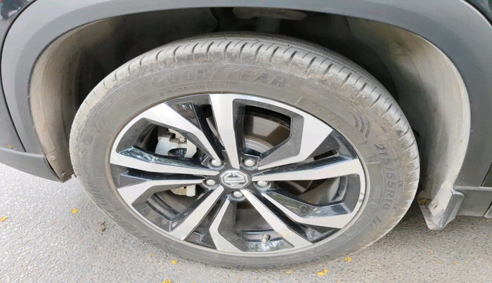 2023 MG HECTOR SHARP PRO 1.5 PETROL TURBO CVT PETROL, Petrol, Automatic, 12,546 km, tyre