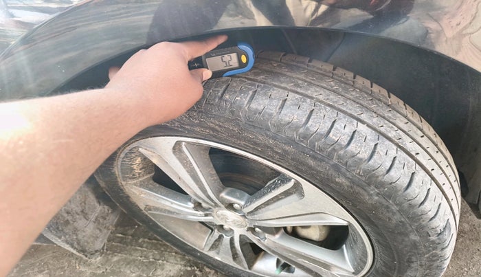 2020 Hyundai Verna 1.6 VTVT SX, Petrol, Manual, 86,532 km, tyre