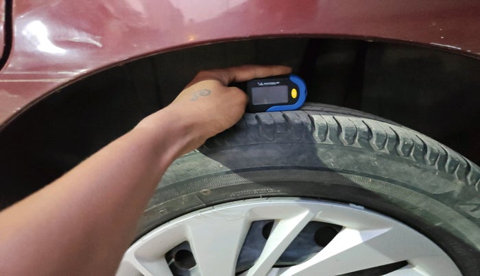 2022 Maruti Ertiga VXI CNG, CNG, Manual, 82,683 km, tyre