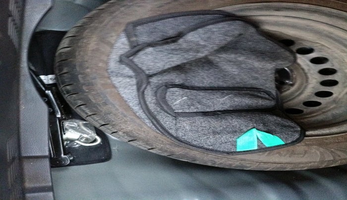 2021 Hyundai GRAND I10 NIOS SPORTZ 1.2 KAPPA VTVT, Petrol, Manual, 29,817 km, tyre