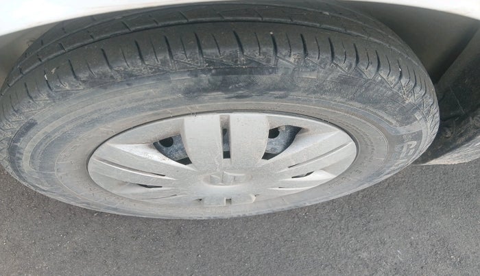 2022 Maruti Alto LXI O, Petrol, Manual, 29,604 km, tyre