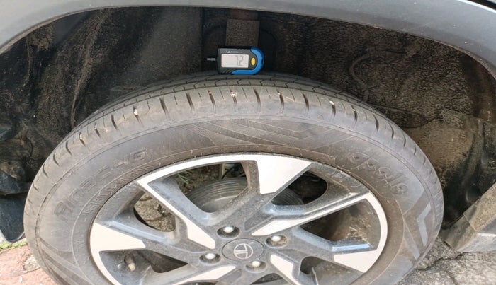 2024 Tata PUNCH Creative Plus (S) AMT, Petrol, Automatic, 3,942 km, tyre