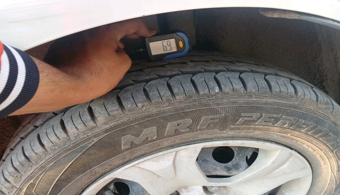 2017 Ford Ecosport TREND+ 1.5L DIESEL, Diesel, Manual, 1,44,085 km, tyre