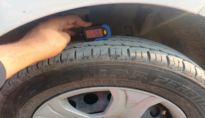 2017 Ford Ecosport TREND+ 1.5L DIESEL, Diesel, Manual, 1,44,085 km, tyre