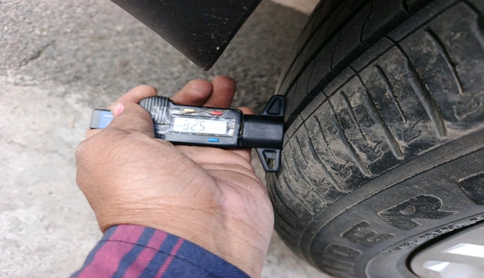 2022 KIA SONET HTK PLUS 1.2, Petrol, Manual, 9,014 km, tyre