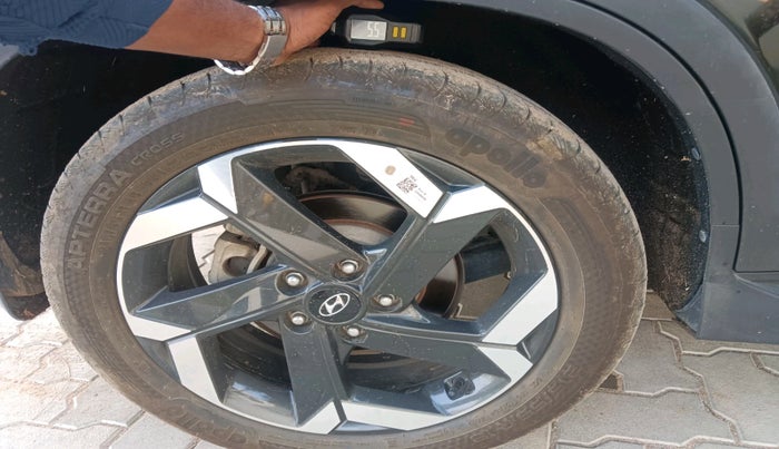 2023 Hyundai ALCAZAR 1.5 SIGNATURE (O) TURBO DCT 7, Petrol, Automatic, 32,383 km, tyre