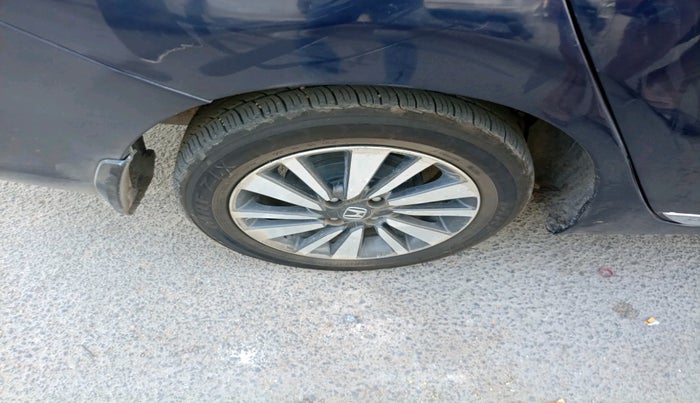 2023 Honda City 1.5L I-VTEC V MT 5TH GEN, Petrol, Manual, 71,012 km, tyre