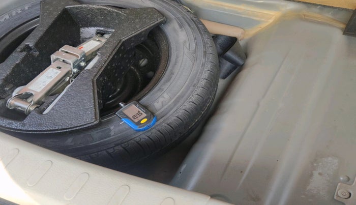 2019 Maruti Celerio ZXI AMT, Petrol, Automatic, 70,925 km, tyre