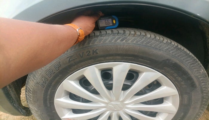 2010 Maruti Swift Dzire VXI, Petrol, Manual, 95,184 km, tyre