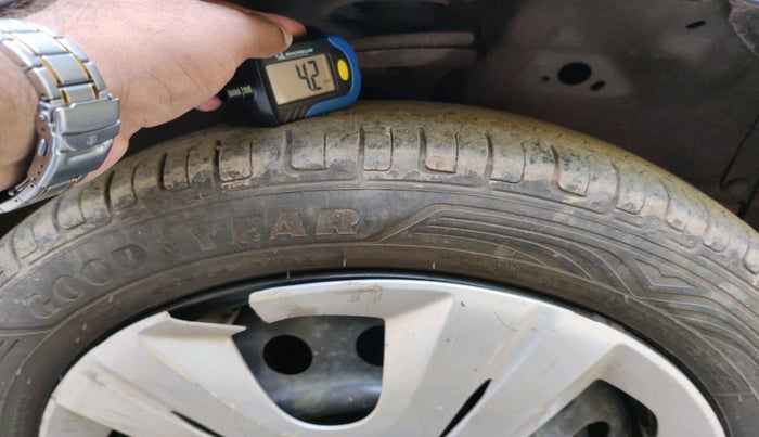 2014 Maruti Wagon R 1.0 VXI, Petrol, Manual, 42,041 km, tyre