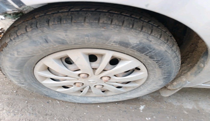 2016 Hyundai i10 SPORTZ 1.1, Petrol, Manual, 60,582 km, tyre