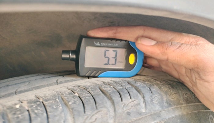 2022 KIA SONET HTX 1.0 DCT, Petrol, Automatic, 52,149 km, tyre