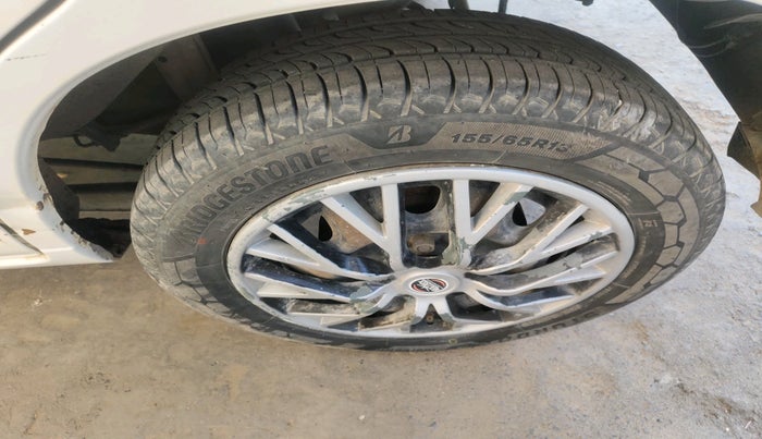 2014 Maruti Alto K10 VXI, Petrol, Manual, 86,136 km, tyre