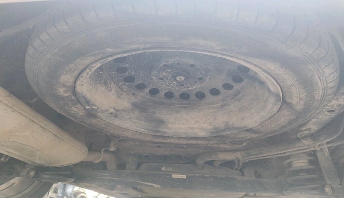 2022 MG HECTOR PLUS SHARP 1.5 PETROL TURBO HYBRID MT 6-STR, Petrol, Manual, 39,067 km, tyre