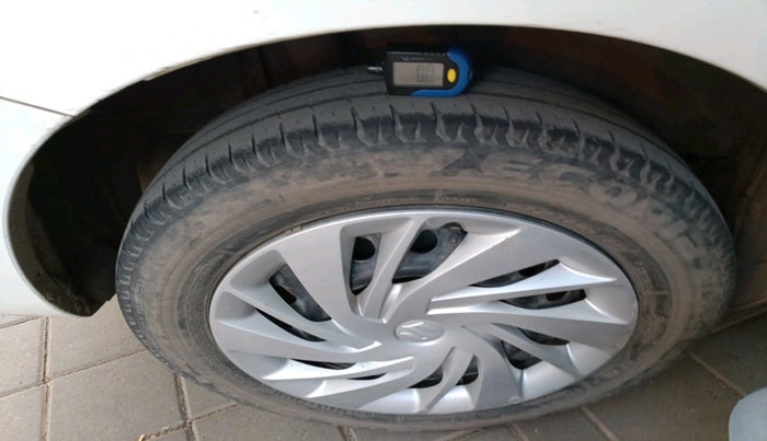 2019 Maruti Ertiga VXI SHVS, Petrol, Manual, 68,041 km, tyre