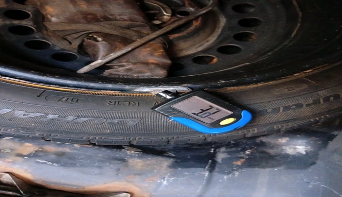 2012 Honda City 1.5L I-VTEC E MT, Petrol, Manual, 1,05,092 km, tyre