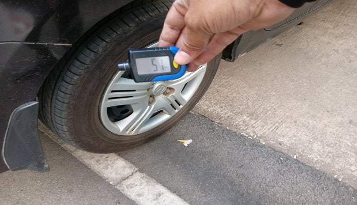 2012 Honda City 1.5L I-VTEC E MT, Petrol, Manual, 1,05,092 km, tyre