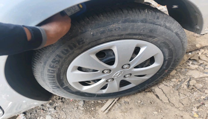 2012 Hyundai i10 MAGNA 1.2, Petrol, Manual, 38,522 km, tyre