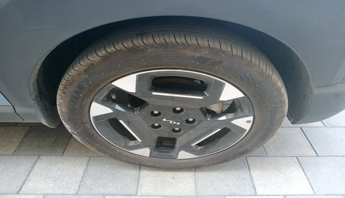 2025 KIA SYROS HTX Plus (O) 1.0 Turbo 7DCT, Petrol, Automatic, 3,596 km, tyre