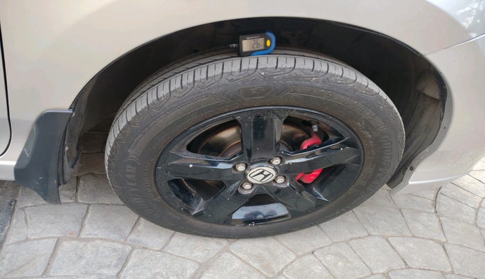 2012 Honda City 1.5L I-VTEC S MT, Petrol, Manual, 1,49,474 km, tyre