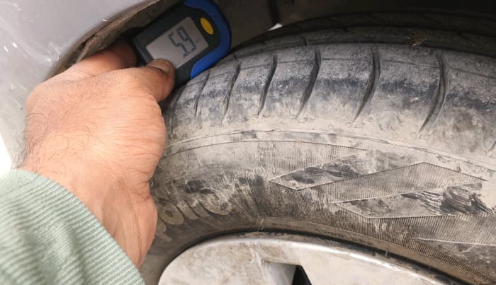 2018 Hyundai Xcent E+, CNG, Manual, 97,306 km, tyre