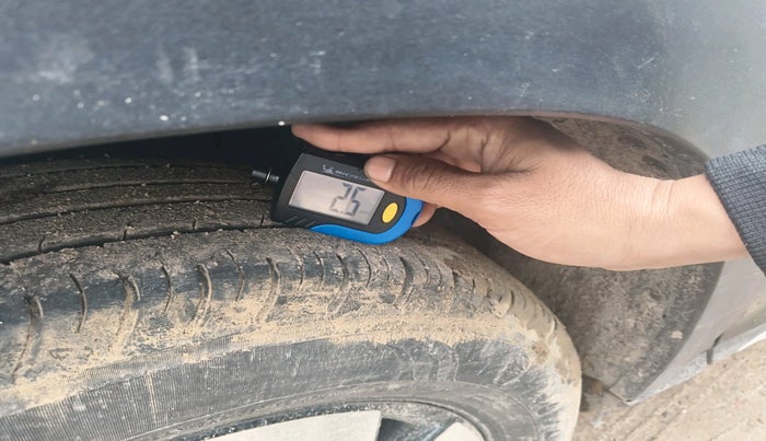 2022 Nissan MAGNITE XV MT, Petrol, Manual, 34,740 km, tyre