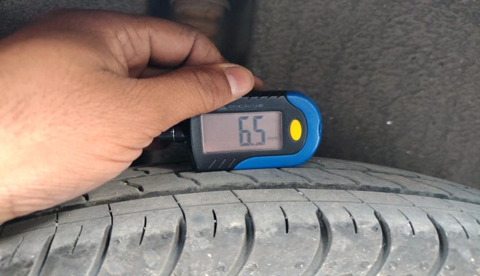 2013 Maruti Swift Dzire VXI, Petrol, Manual, 41,315 km, tyre