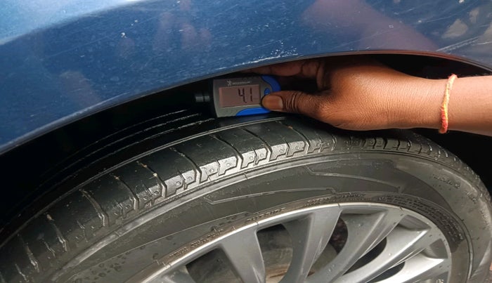 2017 Maruti Ciaz ALPHA DIESEL 1.3, Diesel, Manual, 80,250 km, tyre