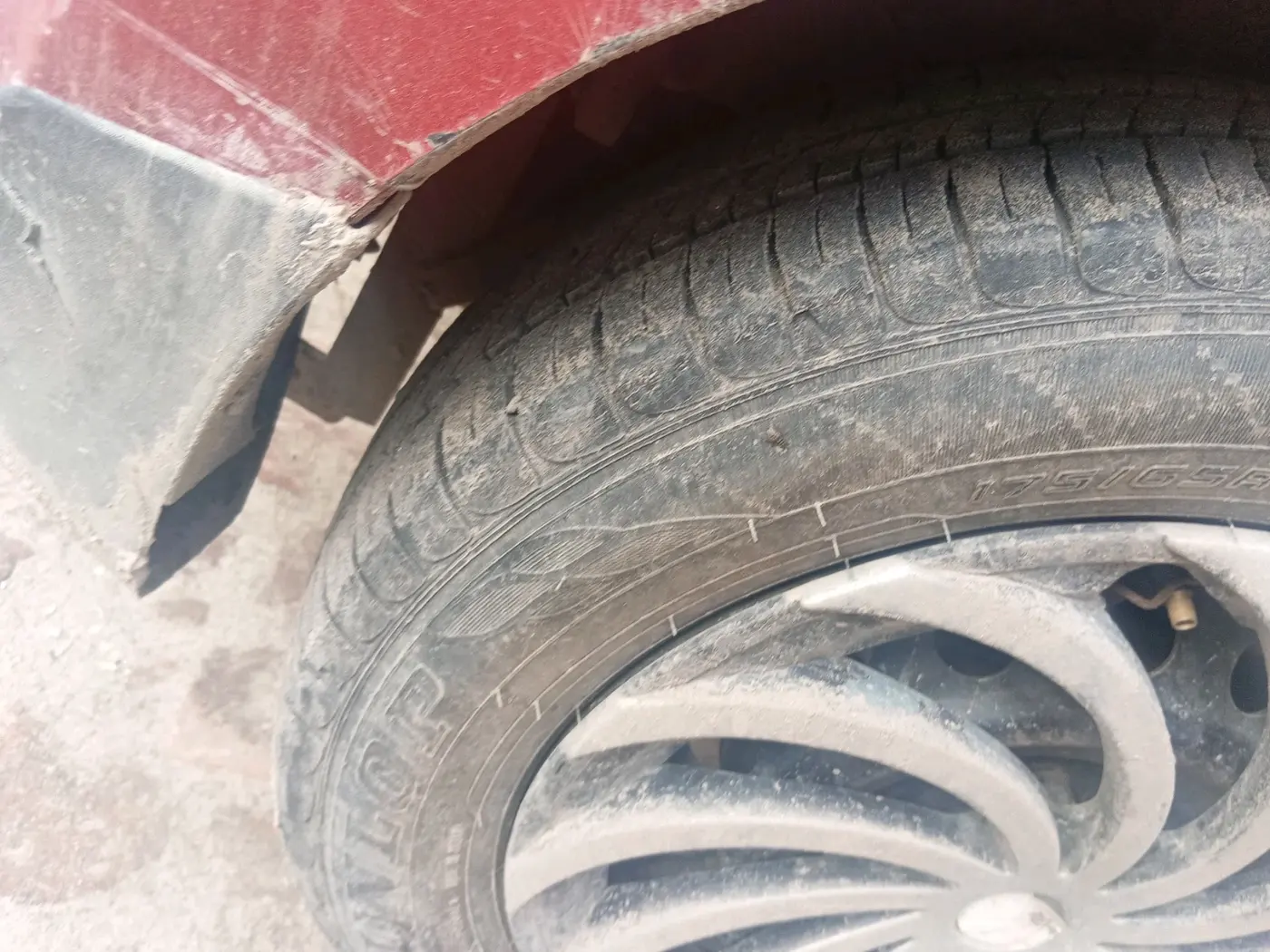 2017 Maruti Celerio VXI CNG, CNG, Manual, 50,355 km, tyre