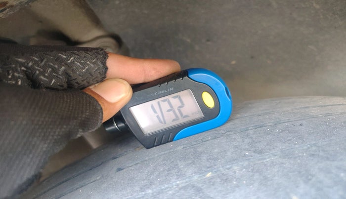 2015 Hyundai Creta SX PLUS 1.6 PETROL, Petrol, Manual, 1,48,213 km, tyre