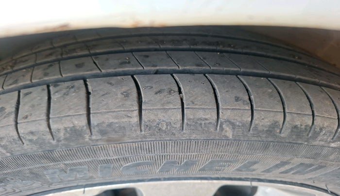 2013 Hyundai Verna FLUIDIC 1.6 CRDI SX AT, Diesel, Automatic, 1,66,551 km, tyre