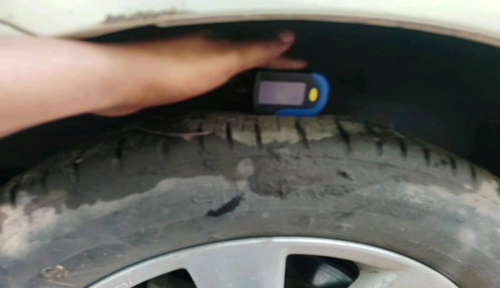 2012 Toyota Corolla petrol, Petrol, Automatic, 86,184 km, tyre