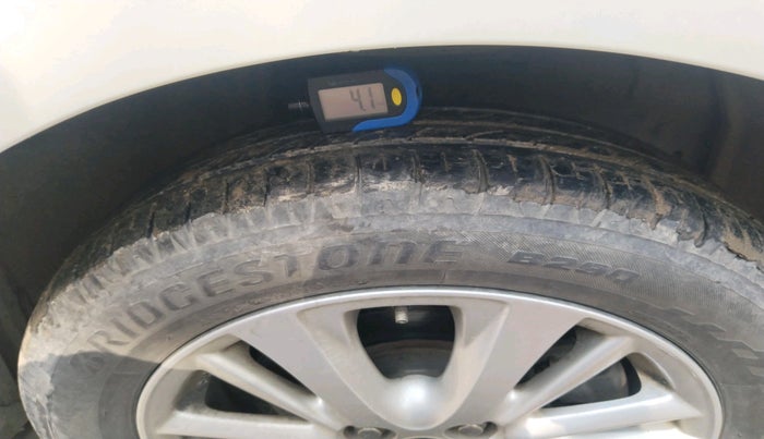 2018 Toyota YARIS VX CVT, Petrol, Automatic, 60,070 km, tyre