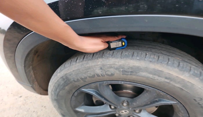 2021 Tata Harrier XT PLUS 2.0L KRYOTEC DARK EDITON, Diesel, Manual, 83,683 km, tyre