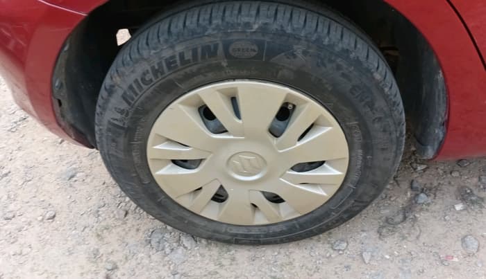 2014 Maruti Swift VXI, Petrol, Manual, 84,225 km, tyre